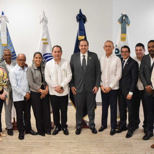 Salud P&uacute;blica, SNS y PROMESE/CAL firman acuerdos interinstitucionales para fortalecer la prevenci&oacute;n de enfermedades cr&oacute;nicas