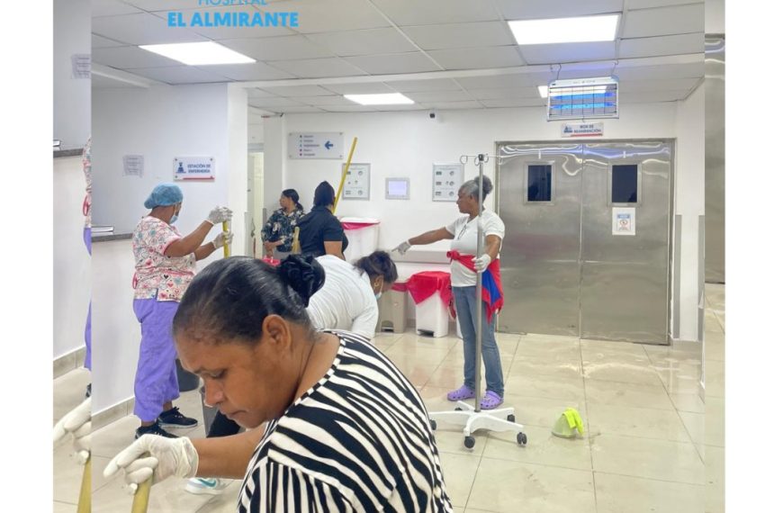 Hospital El Almirante realiza operativo de limpieza e higienización para fortalecer la seguridad y calidad de los servicios